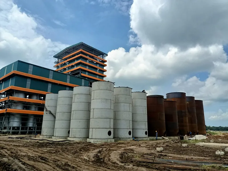 Storage tanks at PT Tanimas Resources International